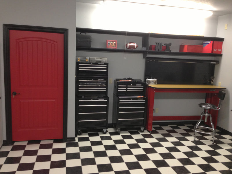 Black & White Checkered Garage, Kitchen
